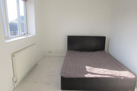 2 Ardenfield Drive, Manchester, M22 5DA