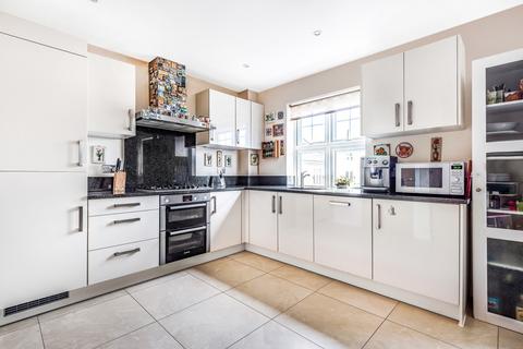 4 bedroom terraced house for sale, Colnhurst Road, Nascot Wood, Watford WD17 4BX