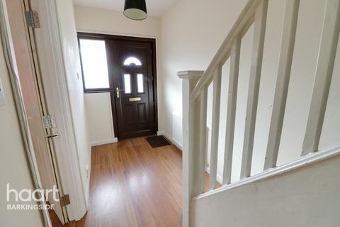 34 Dunspring Lane, Ilford, IG5 0UB