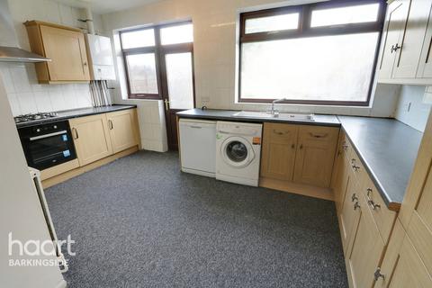 34 Dunspring Lane, Ilford, IG5 0UB