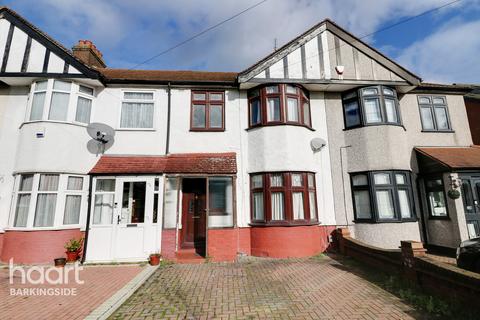 34 Dunspring Lane, Ilford, IG5 0UB