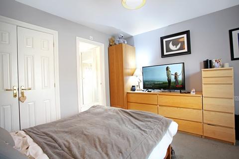 17 Beceshore Close, Moreton-in-marsh, GL56 9NB