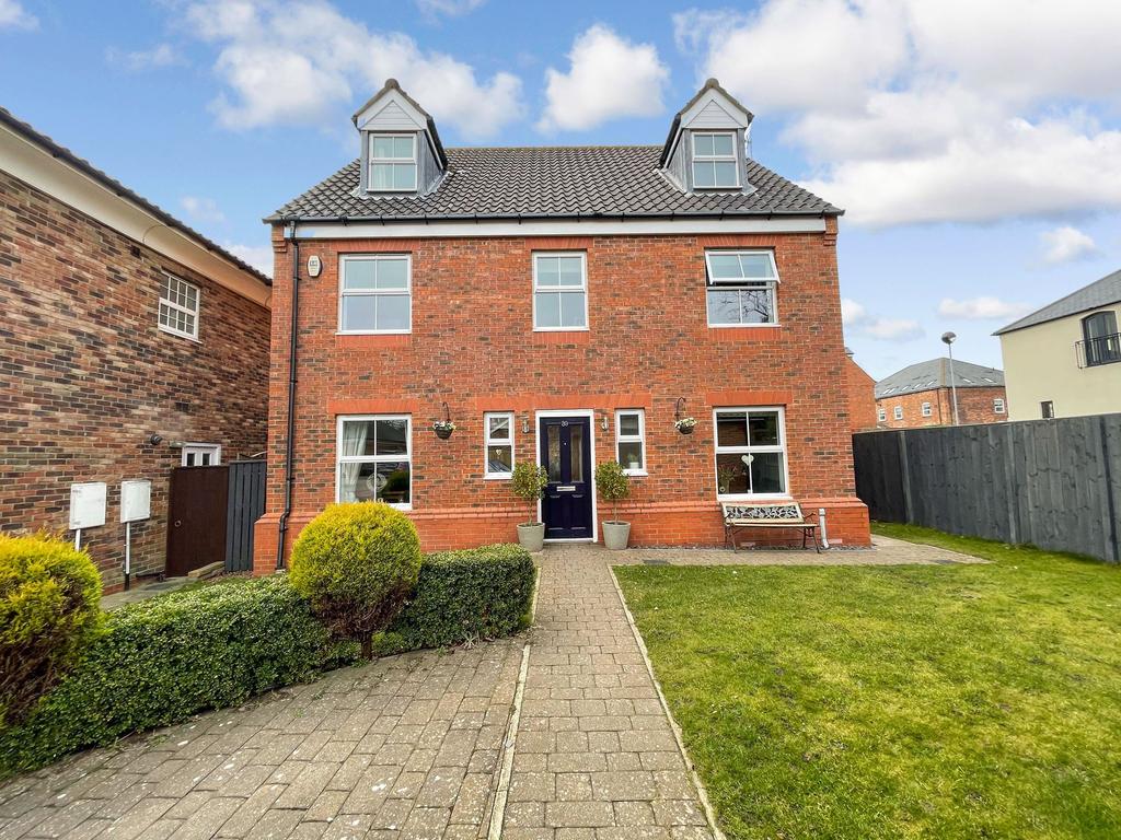 Burdon Walk, Castle Eden, Hartlepool... 5 bed detached house £330,000
