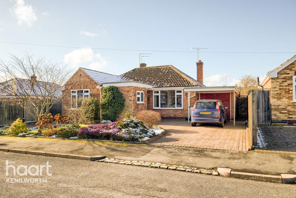 Eden Croft, Kenilworth 3 bed detached bungalow £450,000