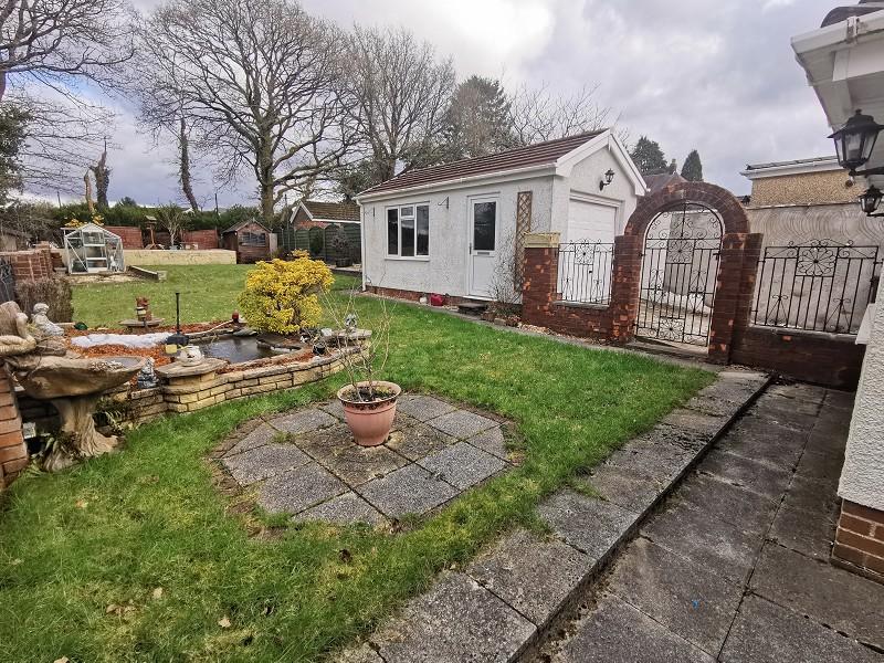 Primrose Lane, Rhos, Pontardawe... 2 bed semidetached house £175,000