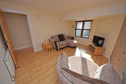 1 bedroom flat to rent, Glasgow Road, Dumbarton, West Dunbartonshire, G82