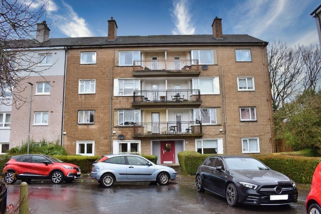 Banchory Avenue, Flat 0/1, Eastwood, Glasgow, G43 1EY 2 bed flat £85,000