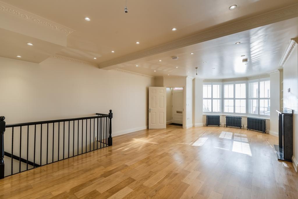 Paragon Ramsgate Paragon Ramsgate CT11 2 bed apartment - £1,350 pcm (£312 pw)