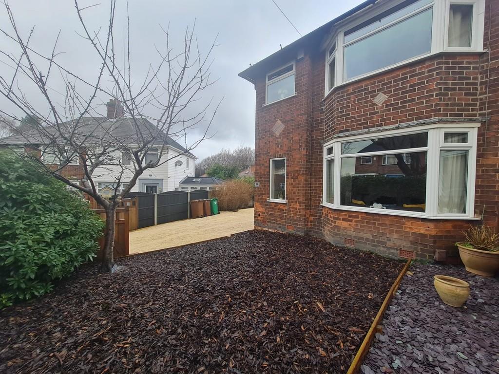 Orville Road, Basford, Nottingham 2 bed semidetached house £139,500