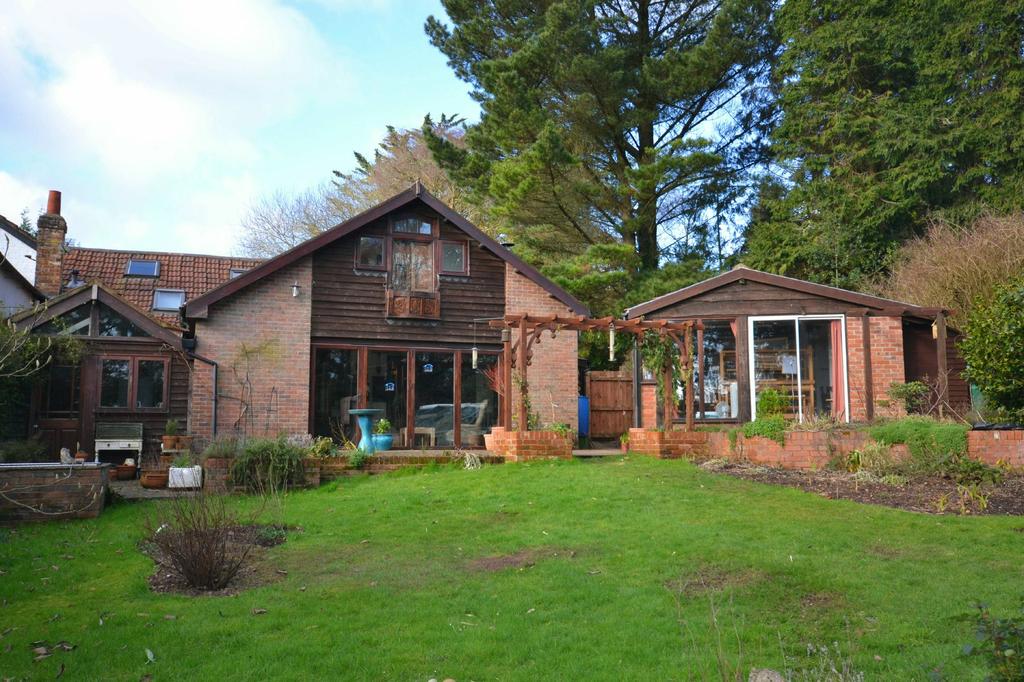 WINDMILL LANE, WEST HILL, DEVON, EX11 3 bed barn conversion £575,000