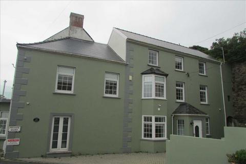 undefined, 10 Hakin Point, Milford Haven