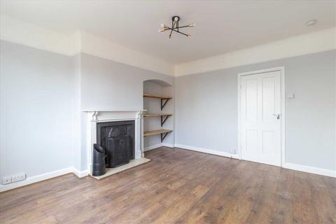 3 bedroom end of terrace house to rent, Allen Road, Finedon