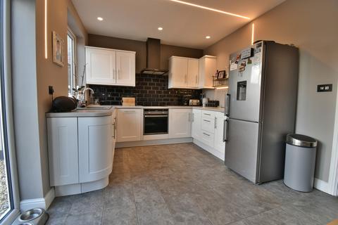 109 Beamhill Road, Stretton, Burton-on-trent, DE13 0AD