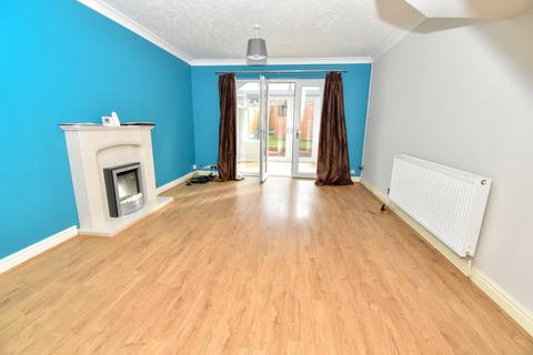 3 Robin Close, Uttoxeter, ST14 8TP