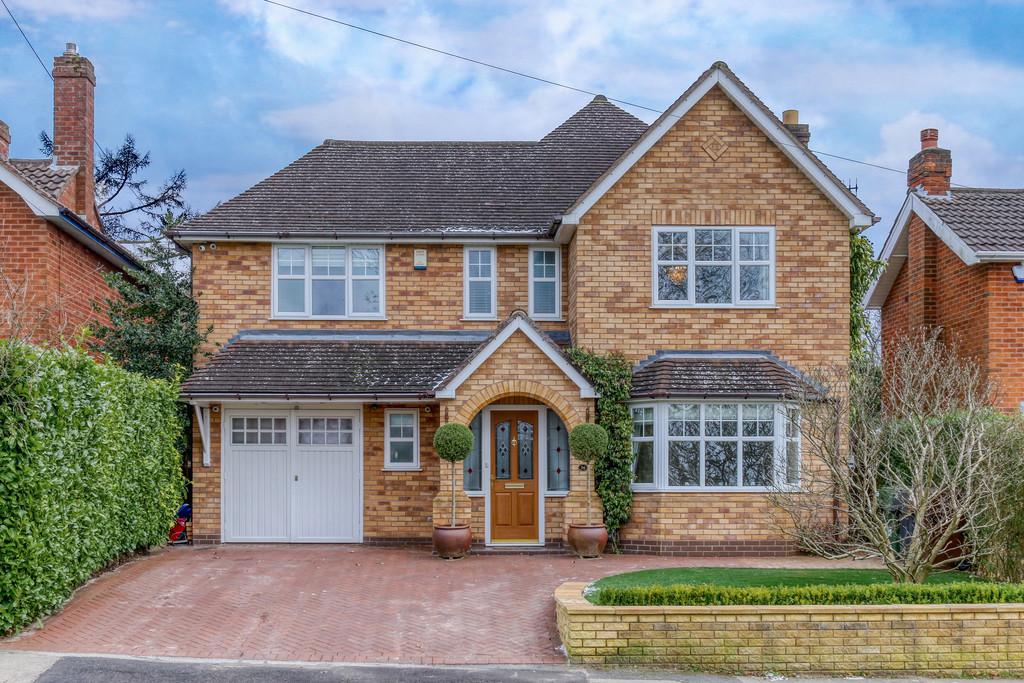 Hazelton Road, Marlbrook, Bromsgrove, B61 0JE 4 bed detached house £640,000