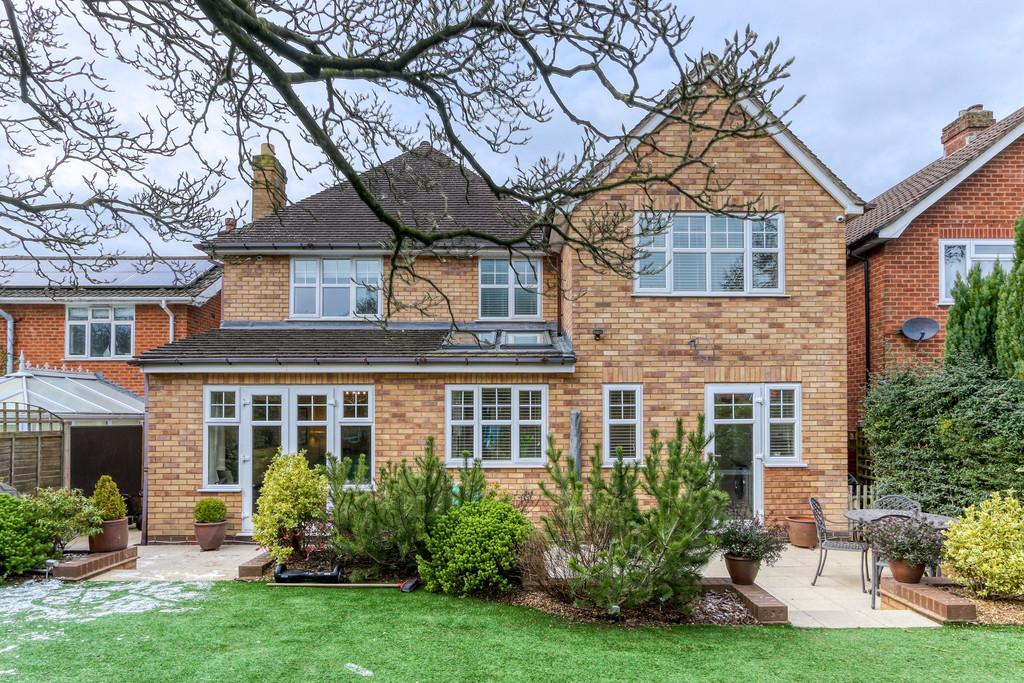 Hazelton Road, Marlbrook, Bromsgrove, B61 0JE 4 bed detached house £