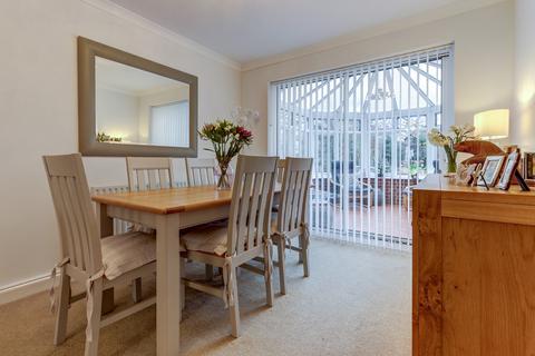 58 Priest Meadow Close, Astwood Bank, Redditch, B96 6HT