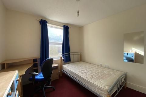 2 bedroom flat to rent, Portswood Road, Southampton