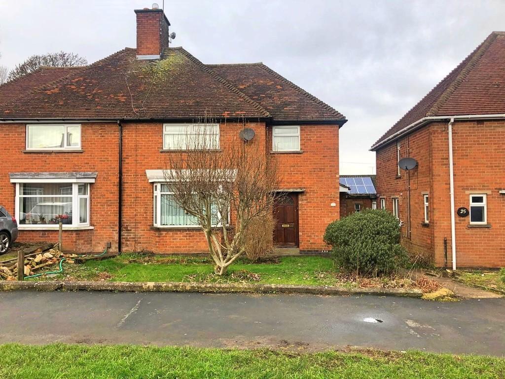 Holmden Avenue, Wigston 3 bed semidetached house £215,000