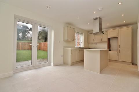 2 Ash Tree Close, Wilnecote, Tamworth, B77 5DP