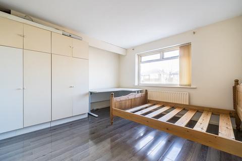 6 Tyersal Walk, Bradford, BD4 8ER