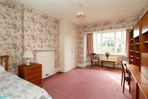 69 Murray Road, London, SW19 4PF