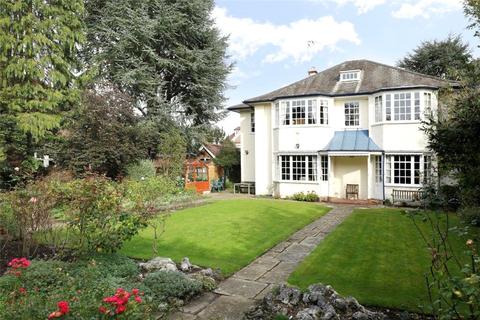 69 Murray Road, London, SW19 4PF
