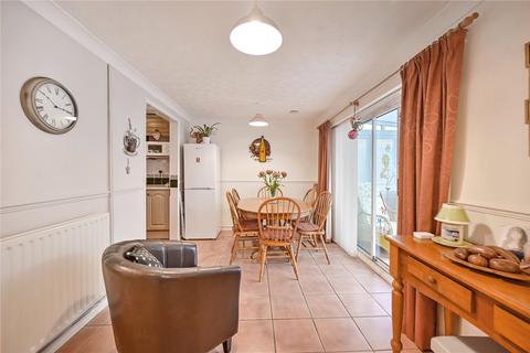 65 Cleves Way, Ashford, TN23 5DG