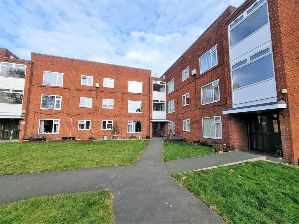 Garrett Street, Attleborough, Nuneaton 2 bed flat £595 pcm (£137 pw)