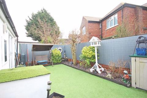 2 Responso Avenue, Grimsby, DN32 9RG
