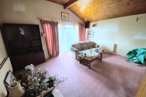 1 Bye Road, Swanwick, Southampton, SO31 7GX