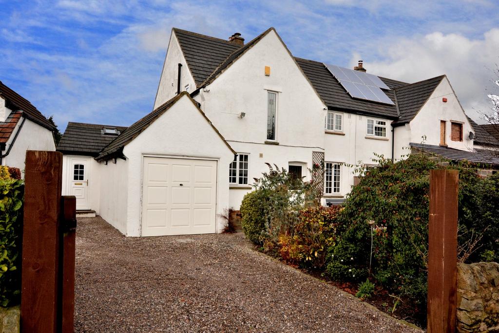 Lee Lane West, Horsforth, Leeds 3 bed semidetached house £600,000