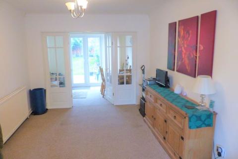 76 Romney Way, Birmingham, B43 7UT
