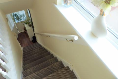 76 Romney Way, Birmingham, B43 7UT