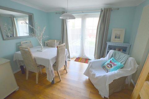 9 Birtley Croft, Luton, LU2 9TR