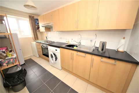 31 Burns Place, Tilbury, RM18 8JQ