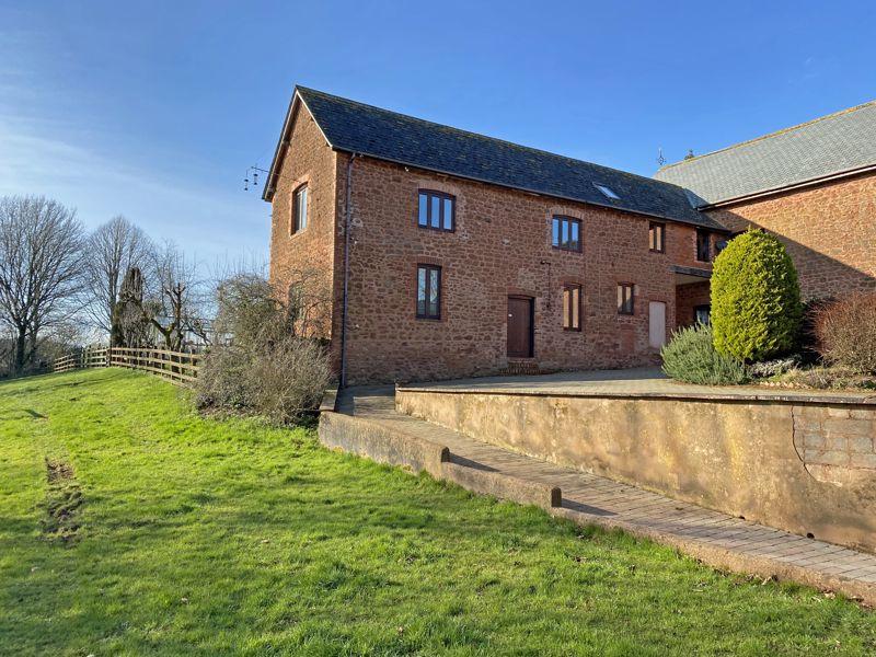 Croford, 2 bed barn conversion £1,250 pcm (£288 pw)