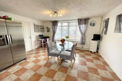 37 Blackthorn Road, Houghton Regis, Dunstable, LU5 5JP
