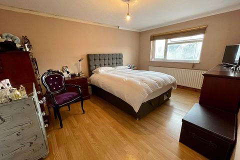 37 Blackthorn Road, Houghton Regis, Dunstable, LU5 5JP
