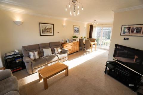 21 Coniston Road, Blackrod, Bolton, BL6 5DW