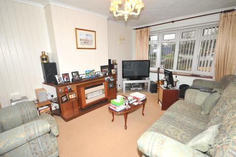 7 Cedar Close, Stourbridge, DY8 3JQ