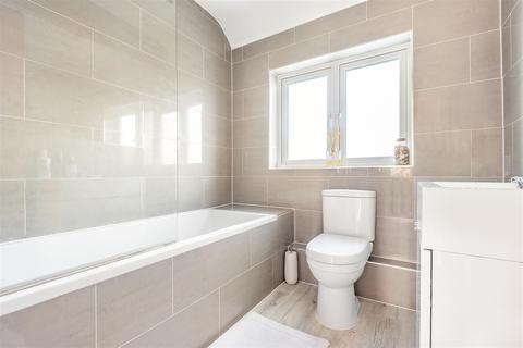 40 Windsor Avenue, Cheam, Sutton, SM3 9RX