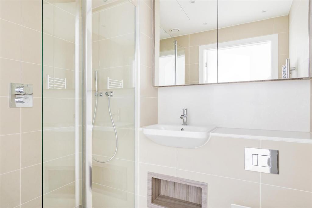 Shower Room.jpg