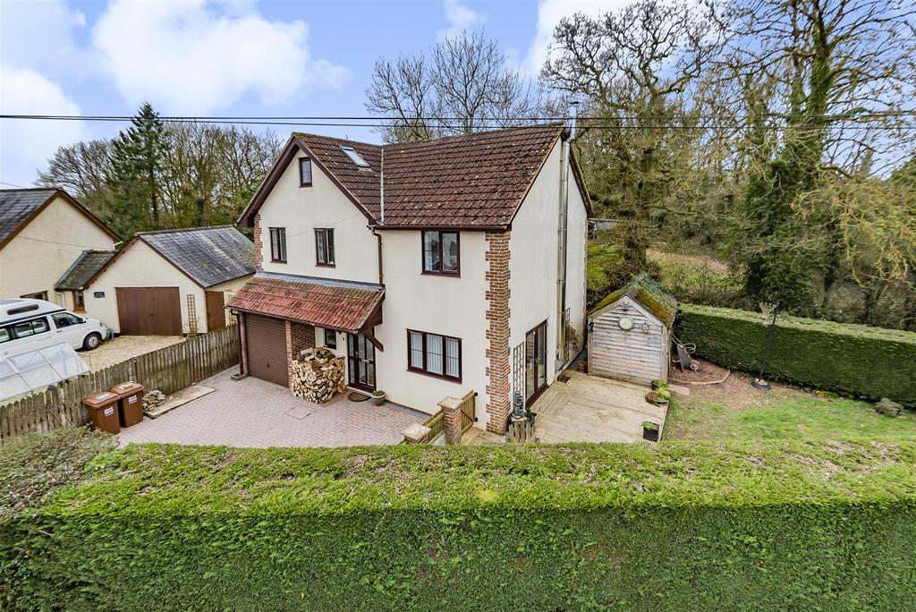 Oldborough, Morchard Crediton 5 bed detached house £375,000