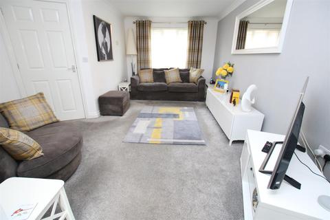35 Crown Way, Middlemoor, Exeter, EX2 7QJ