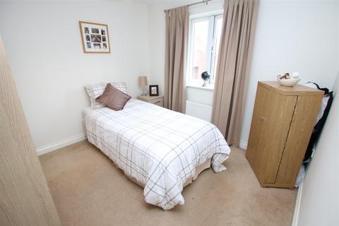 35 Crown Way, Middlemoor, Exeter, EX2 7QJ