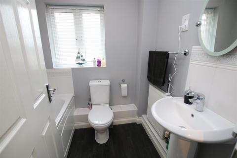 35 Crown Way, Middlemoor, Exeter, EX2 7QJ