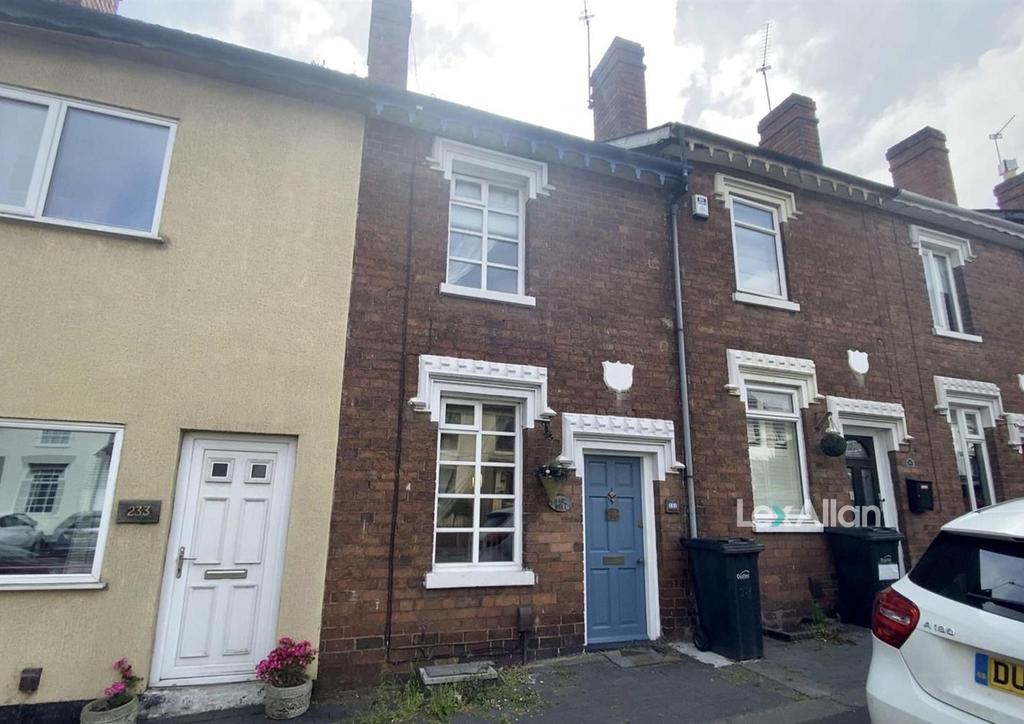 Bridgnorth Road, Wollaston, Stourbridge 2 bed terraced house £195,000