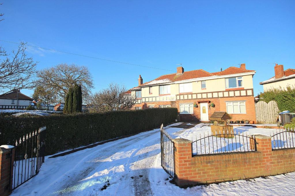Musgrave Gardens, Gilesgate, Durham 3 bed semidetached house £168,500