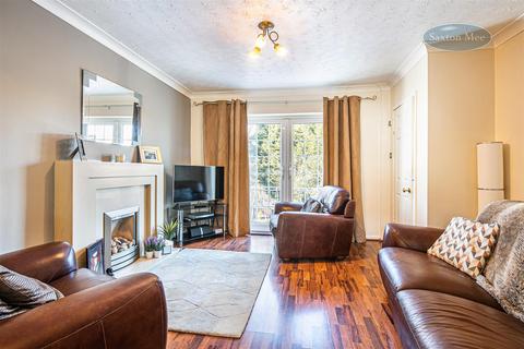 12 Knoll Close, Stocksbridge, Sheffield, S36 2GQ